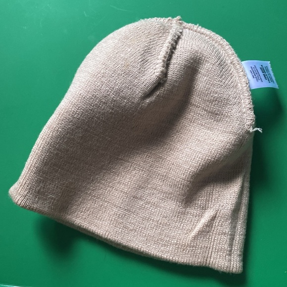 Tan beanie - Picture 12 of 14